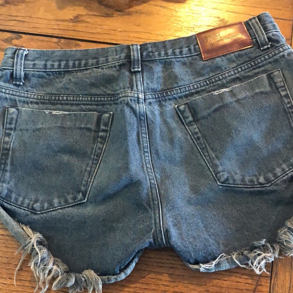 One teaspoon rolled cuff distressed denim shorts - Picture 7 of 9